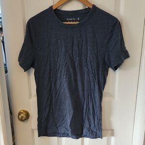 Abercrombie & Fitch Dark Blue Short Sleeve Tee